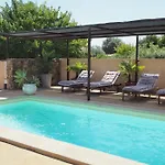 Confort Avec Piscine Privee * Ventiseri