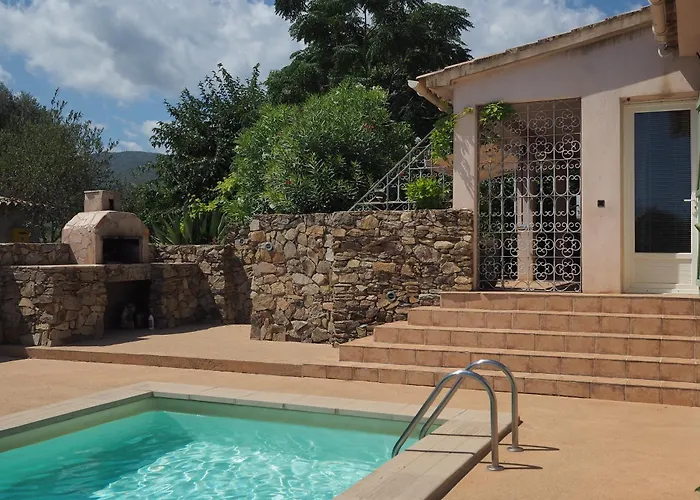 Confort Avec Piscine Privee
