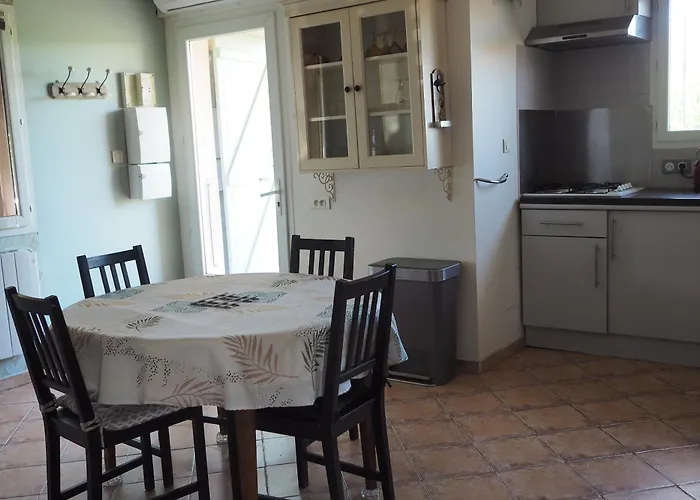 Confort Avec Piscine Privee Ventiseri