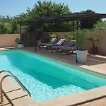 Vila Confort Avec Piscine Privee *