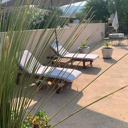 Confort Avec Piscine Privee * Ventiseri