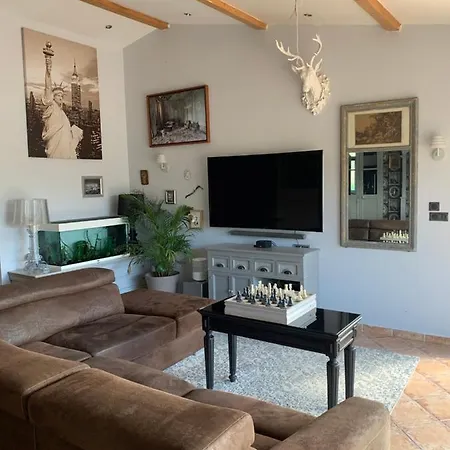 Confort Avec Piscine Privee Villa *