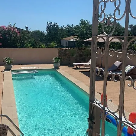 Confort Avec Piscine Privee 别墅 *