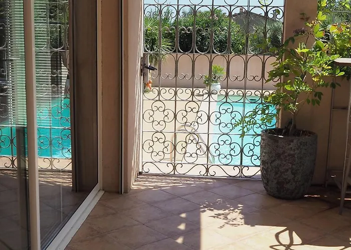Confort Avec Piscine Privee